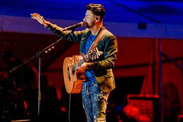 Alex Campos, cantante, Colombiano, Colombia, latino, cristiana, música, evento, concierto, Ney yORK, Estados Unidos, EEUU, Stars World Production