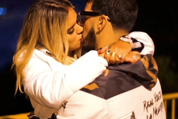 Karol G , Anuel AA, cantantes, latinos, videoclip, reggaeton, música, secreto, youtube, Stars World Production