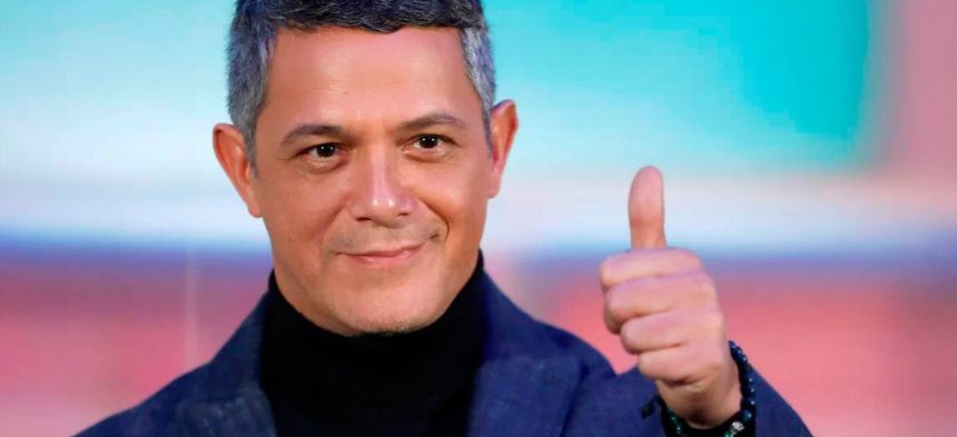 Alejandro Sanz, cantante, español, España, recuperado, neumonía, canta, La voz España, programa, TV, música, nuevo disco, redes sociales, éxito, hit, Stars World Production