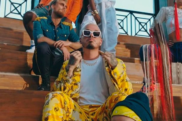 J Balvin, cantante, colombiano, Colombia, realiza, nueva, versión, tema, canción, La Rebelión, Joe Arroyo, historia, matrimonio africano, esclavos, español, Cartagena de Indias, siglo XVII, salsa, clásico, video, youtube, éxito, hit, redes sociales, música, Stars World Production