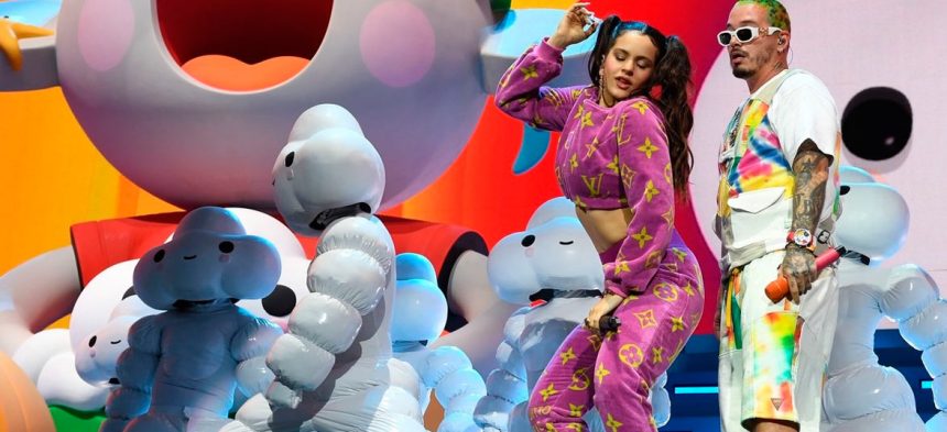 J Balvin, Rosalía, cantantes, latinos, cantante, colombiano, Colombia, España, española, Con Altura, hit, evento, éxito, comparten, escenario, musical, Coachella 2019, Stars World Production