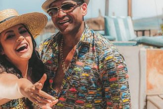 Descemer Bueno, cantante, cubano, latino, artista, Andra, rumana, pop, lanza, juntos, union, colaboración, nuevo tema, nuevo, nueva, tema, canción, nueva canción, Camarero, éxito, hit, viral, redes sociales, Instagram, Facebook, video, videoclip, Youtube, música, Stars World Production