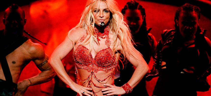 Britney Spear, cantante, princesa del pop, sorprendió, bailando, tema, canción, single, Bailando, Enrique Iglesias, video, viral, redes sociales, éxito, hit, Instagram, música, Stars World Production