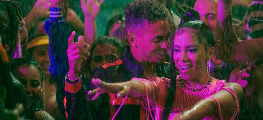 Ozuna, Anitta, Muito Calor, lanzan, estrenan, video, videoclip, Youtube, colaboración, union, canción, new single, nuevo tema, nueva canción, tema, canción, single, new, nuevo, nueva, éxito, hit, viral, redes sociales, música, Stars World Production