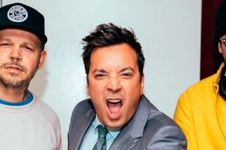 Bad Bunny, residente, cantando, programa, Jimmy Fallon, show, vivo, musical, sorprendió, temas, single, canciones, Bellacoso, viral, hit, éxito, redes sociales, Instagram, video, Youtube, música, Stars World Production