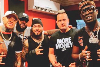 El Chulo, Chacal, Jacob Forever, El Micha, Chocolate, El Uniko, Kamel, cantantes, cubanos, Cuba, Pensando en ti, lanzan, lanzar, estrenar, video, videoclip, canción, new single, nuevo tema, nueva canción, tema, canción, single, new, nuevo, nueva, éxito, hit, viral, redes sociales, Instagram, video, videoclip, Youtube, música, Stars World Production