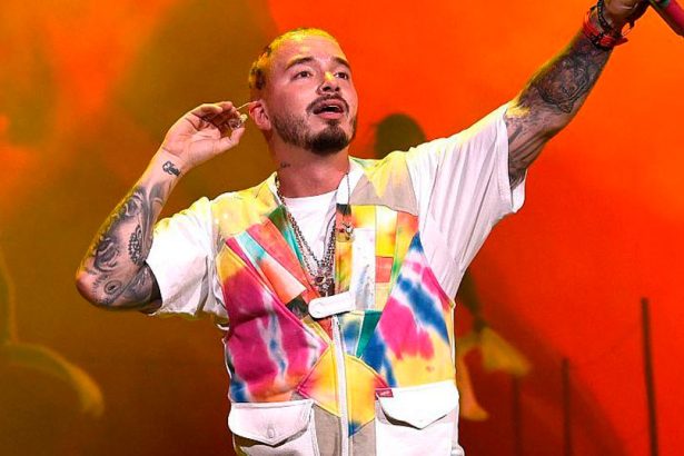 J Balvin, cantante, Colombia, colombiano, éxito, viral, hit, gira, tour, concierto, Palacio de Deportes, ovación, reconocimiento, alegría, evento, musical, República Dominicana, música, Stars World Production