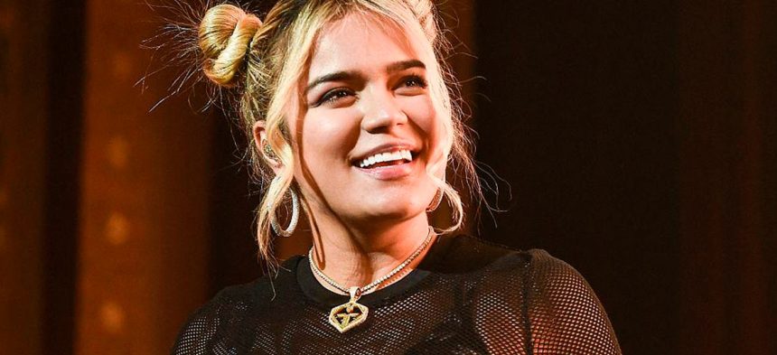 Karol G, cantante, colombiana, Colombia, cautiva, sorprende, fans, redes sociales, viral, hit, éxito, cinta, película, animada, Los locos Addams, musical, video, canción, new single, nuevo tema, nueva canción, tema, canción, single, new, nuevo, nueva, música, Stars World Production