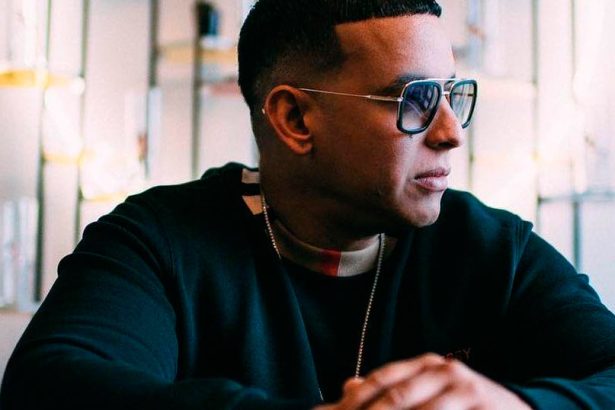 Daddy Yankee, cantante, latino, lanza, Que Tire Pa’ Lante, lanzar, estrenar, video, videoclip, canción, new single, nuevo tema, nueva canción, tema, canción, single, new, nuevo, nueva, éxito, hit, viral, redes sociales, Instagram, video, videoclip, Youtube, música, Stars World Production