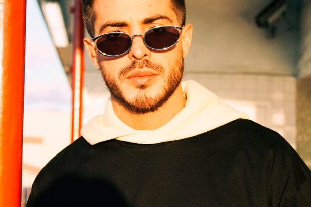 Llane, ex integrante, Piso 21, cantante, latino, lanza, Más de ti, lanzar, estrenar, video, videoclip, canción, new single, nuevo tema, nueva canción, tema, canción, single, new, nuevo, nueva, éxito, hit, viral, redes sociales, Instagram, video, videoclip, Youtube, música, Stars World Production