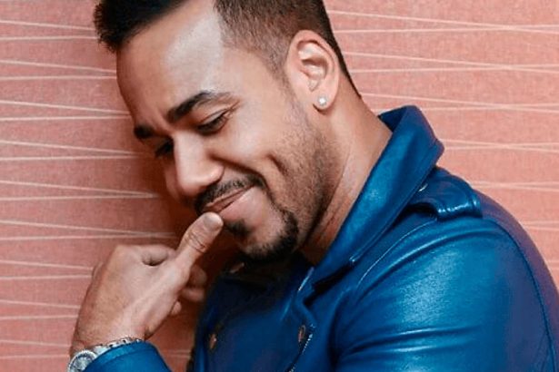 Romeo Santos, cantante, latino, bachata, bate, récords, guiness, récords Guiness, logró, canciones, temas, éxito, hit, viral, redes sociales, álbums, álbum, Instagram, video, música, Stars World Production