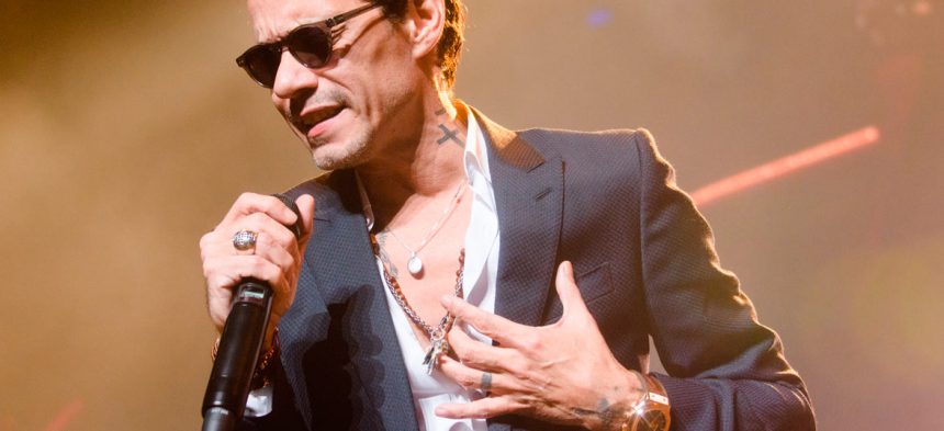 ayuda, Bad Bunny, Benito Martínez Ocasio, cantantes, Está Rico, exito, fundación, Fundación Good Bunny, hit, Instagram, juntos, Latinos, Marc Anthony, música, proyecto, Social, solidario, unión, viral, Will Smith, Stars World Production