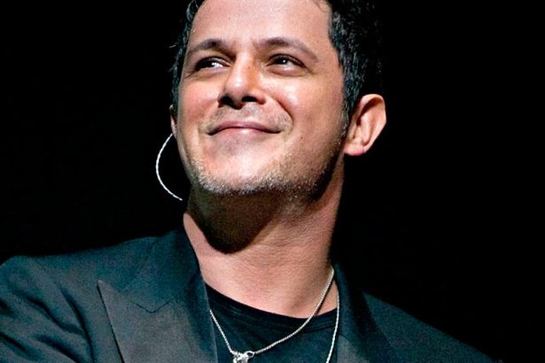 22 aniversario, alejandro sanz, canción, cantante, celebra, Corazón partío, España, español, exito, hit, Instagram, música, redes sociales, single, tema, video, viral, youtube, Stars World Production