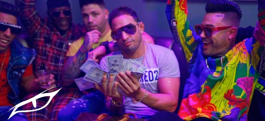 Yakarta, El Negrito, Demasiado dura, lanzan, lanzar, estrenar, video, videoclip, canción, new single, nuevo tema, nueva canción, tema, canción, single, new, nuevo, nueva, éxito, hit, viral, redes sociales, Instagram, video, videoclip, Youtube, música, Stars World Production