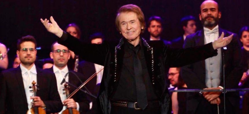 Raphael, cantante, romántico, presentación, show, concierto, Nueva York, Carnegie Hall, viral, hit, éxito, redes sociales, Instagram, música, Stars World Production