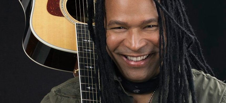 Amaury Gutiérrez, cantante, latino, lanza, Quédate, lanzar, estrenar, video, videoclip, canción, new single, nuevo tema, nueva canción, tema, canción, single, new, nuevo, nueva, éxito, hit, viral, redes sociales, Instagram, video, videoclip, Youtube, música, Stars World Production