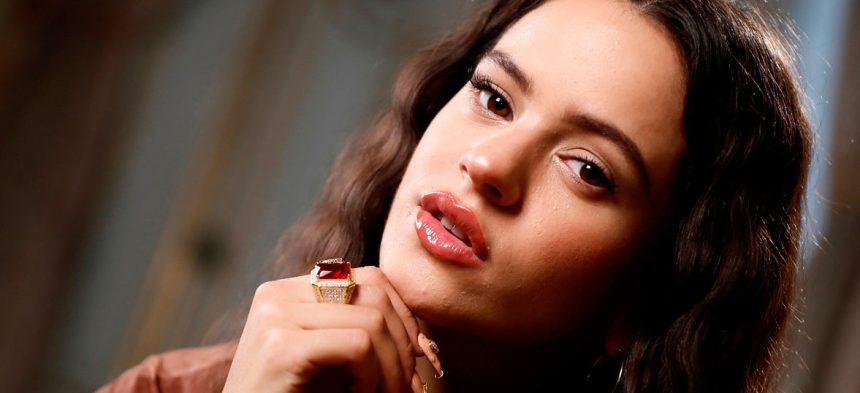 Rosalía, A Palé, lanza, cantante, española, España, lanzar, estrenar, video, videoclip, canción, new single, nuevo tema, nueva canción, tema, canción, single, new, nuevo, nueva, éxito, hit, viral, redes sociales, Instagram, video, videoclip, Youtube, música, Stars World Production