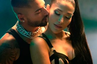 Farina, Maluma, cantantes, latinos, colombianos, Colombia, lanzan, Así así, lanzar, estrenar, video, videoclip, canción, new single, nuevo tema, nueva canción, tema, canción, single, new, nuevo, nueva, éxito, hit, viral, redes sociales, Instagram, video, videoclip, Youtube, música, Stars World Production