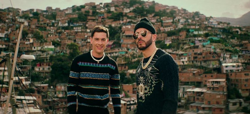 Guaynaa, Yandel, cantantes, latinos, lanza, Full Moon, lanzar, estrenar, video, videoclip, canción, new single, nuevo tema, nueva canción, tema, canción, single, new, nuevo, nueva, éxito, hit, viral, redes sociales, Instagram, video, videoclip, Youtube, música, Stars World Production