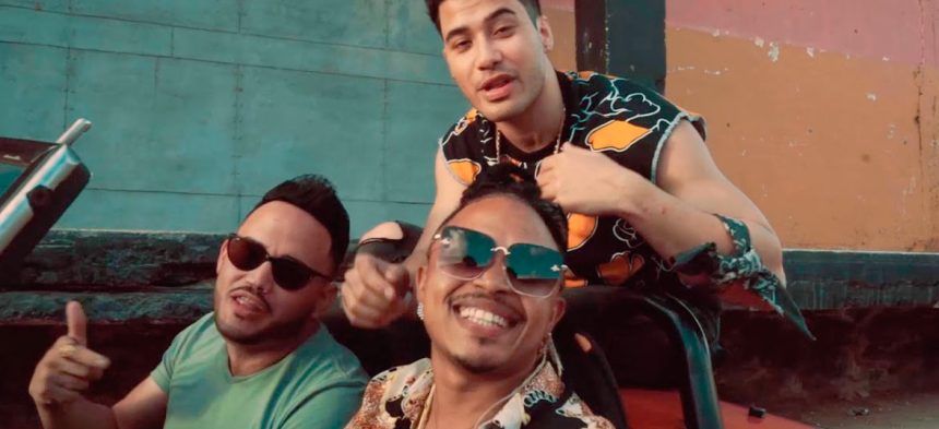 La Charanga Habanera, Pipey, banda, cubana, Cuba, David Calzado, lanzan, Amigos con derecho, lanzar, estrenar, video, videoclip, canción, new single, nuevo tema, nueva canción, tema, canción, single, new, nuevo, nueva, éxito, hit, viral, redes sociales, Instagram, video, videoclip, Youtube, música, Stars World Production