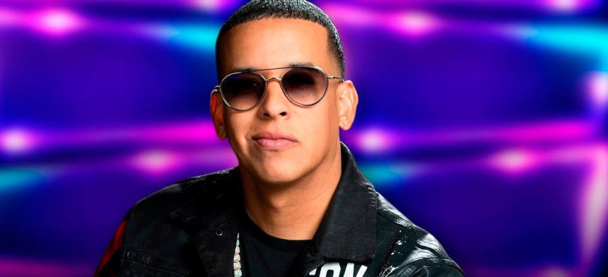 Daddy Yankee, Sech, cantantes, latinos, lanzan, Definitivamente, lanzar, estrenar, video, videoclip, canción, new single, nuevo tema, nueva canción, tema, canción, single, new, nuevo, nueva, éxito, hit, viral, redes sociales, Instagram, video, videoclip, Youtube, música, Stars World Production
