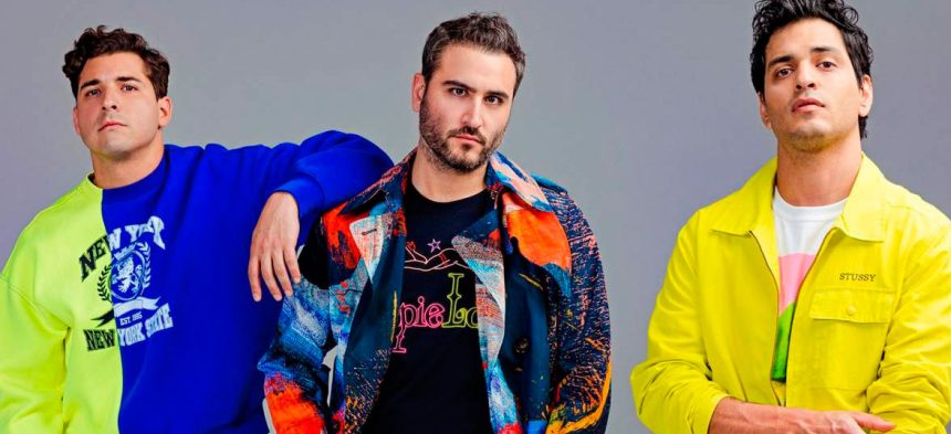 Reik, Farruko, Camilo, colaboración, union, juntos, cantantes, latinos, lanzan, Si me dices que sí, estilos, musicales, ritmos, género, lanzar, estrenar, video, videoclip, canción, new single, nuevo tema, nueva canción, tema, canción, single, new, nuevo, nueva, éxito, hit, viral, redes sociales, Instagram, video, videoclip, Youtube, música, Stars World Production