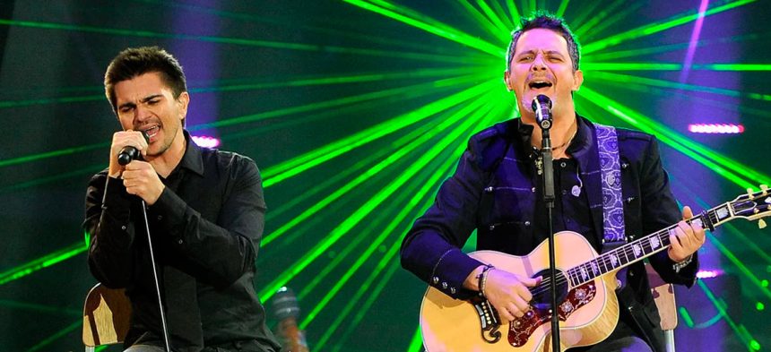 Alejandro Sanz, Juanes, concierto, online, concierto online, no salir de casa, casa, hogar, cuarentena, cancelar, show, presentación, presentaciones, tour, cantante, cantantes, español, España, colombiano, Colombia, pandemia, virus, coronavirus, viral, hit, éxito, redes sociales, vivo, video, Youtube, Instagram, música, Stars World Production