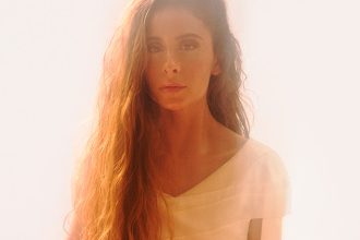 Cami, cantante, chilena, Chile, Mostruo, álbum, nuevo álbum, single, lanzan, Funeral, cantantes, latinos, lanzar, estrenar, video, videoclip, canción, new single, nuevo tema, nueva canción, tema, canción, single, new, nuevo, nueva, éxito, hit, viral, redes sociales, Instagram, video, videoclip, Youtube, música, Stars World Production