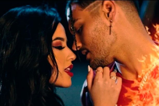 Abraham Mateo, Becky G, cantantes, latinos, Tiempo Pa Olvidar, español, España, lanzan. estreno, lanzar, estrenar, video, videoclip, new single, nuevo tema, nueva canción, tema, canción, single, new, nuevo, nueva, éxito, hit, viral, redes sociales, Instagram, video, videoclip, Youtube, música, Stars World Production