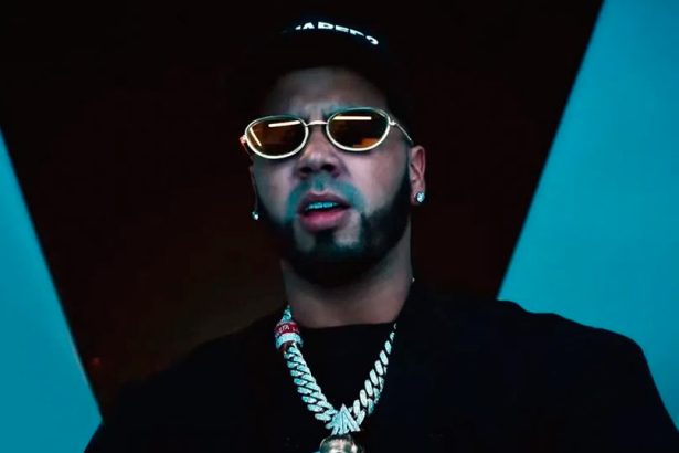 Anuel AA, cantante, latino, puertorriqueño, Puerto Rico, Narcos, lanza, racismo, contra, estreno, lanzar, estrenar, video, videoclip, new single, nuevo tema, nueva canción, tema, canción, single, new, nuevo, nueva, éxito, hit, viral, redes sociales, Instagram, video, videoclip, Youtube, música, Stars World Production