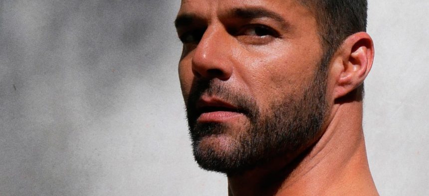 Ricky Martin, Puerto Rico, puertorriqueño, cantante, latino, Pausa, lanza, estreno, lanzar, estrenar, video, videoclip, new single, nuevo tema, nueva canción, tema, canción, single, new, nuevo, nueva, éxito, hit, viral, redes sociales, Instagram, video, videoclip, Youtube, música, Stars World Production