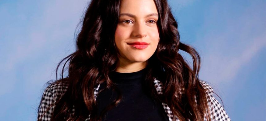 Rosalía, cantante, española, España, nueva, versión, nueva versión, La Llorona, cuarentena, Se Agradece, evento, musical, virtual, estreno, lanzar, estrenar, video, videoclip, canción, new single, nuevo tema, nueva canción, tema, canción, single, new, nuevo, nueva, éxito, hit, viral, redes sociales, Instagram, video, videoclip, Youtube, música, Stars World Production