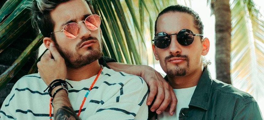 Mau y Ricky, hermanos, duo, grupo, agrupación, Ricardo Montaner, lanzan, lanza, cantantes, latinos, venezolanos, Venezuela, Papás, estrenar, video, videoclip, new single, nuevo tema, nueva canción, tema, canción, single, new, nuevo, nueva, éxito, hit, viral, redes sociales, Instagram, video, videoclip, Youtube, música, Stars World Production