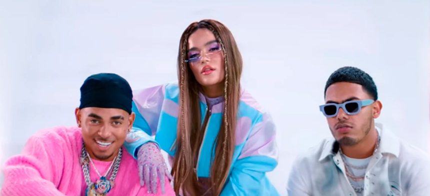 Ozuna, Myke Towers, Karol G, cantantes, latinos, lanzan, lanza, remix, Caramelo, estrenar, video, videoclip, new single, nuevo tema, nueva canción, tema, canción, single, new, nuevo, nueva, éxito, hit, viral, redes sociales, Instagram, video, videoclip, Youtube, música, Stars World Production