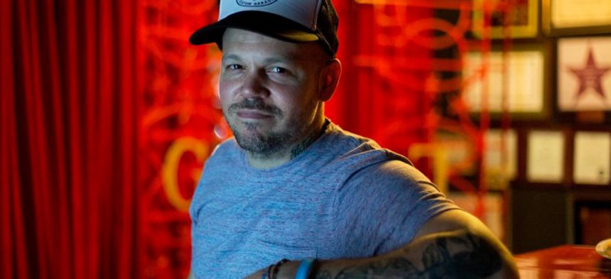 Residente, cantante, latino, Puerto Rico, puertorriqueño, lanzan, lanza, Yo te quiero a ti, estrenar, video, videoclip, new single, nuevo tema, nueva canción, tema, canción, single, new, nuevo, nueva, éxito, hit, viral, redes sociales, Instagram, video, videoclip, Youtube, música, Stars World Production