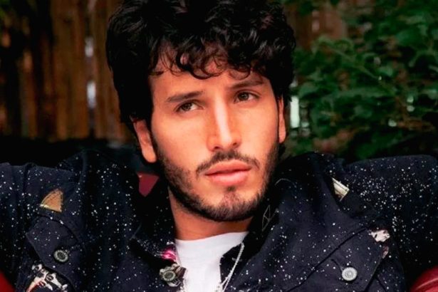 Sebastián Yatra, cantante, colombiano, Colombia, lanzan, lanza, A dónde van, regresa, vuelve, estrenar, video, videoclip, new single, nuevo tema, nueva canción, tema, canción, single, new, nuevo, nueva, éxito, hit, viral, redes sociales, Instagram, video, videoclip, Youtube, música, Stars World Production