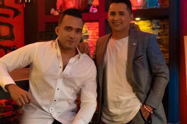 Jorge Celedón, Sergio Luis, cantantes, latinos, Colombia, colombianos, SIGO CANTANDO AL AMOR, Sigo cantando al amor, nominado, premios, musical, Latin Grammy, Latin Grammy 2020, 2020, éxito, hit, viral, redes sociales, Instagram, video, videoclip, Youtube, música, Stars World Production