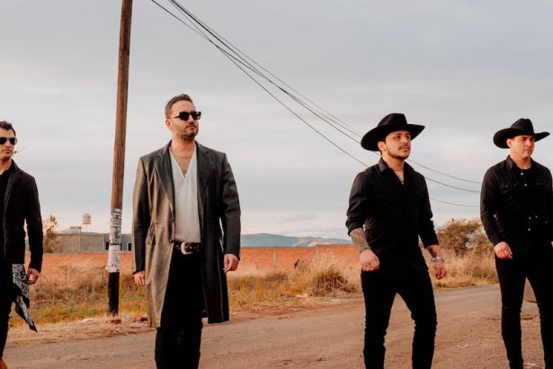Reik, grupo, Christian Nodal, mexicano, México, lanzan, lanza, Poco, estrenar, video, videoclip, new single, nuevo tema, nueva canción, tema, canción, single, new, nuevo, nueva, éxito, hit, viral, redes sociales, Instagram, video, videoclip, Youtube, música, Stars World Production