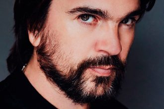 “Celebremos: Eterna navidad”, navidad, artista, latino, Juanes, cantante, colombiano, Colombia, presenta, sorprende, emociona, show, concierto, virtual, online, plataformas, digitales, plataformas digitales, Pantaya, lanza, lanzar, lanzan, cantantes, artistas, invitados, presentación, especial, éxito, hit, viral, redes sociales, Instagram, video, videoclip, Youtube, música, Stars World Production