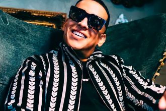 Daddy Yankee, cantante, latino, artista, puertorriqueño, Puerto Rico, presenta, sorprende, emociona, show, concierto, virtual, online, DY2K20, gratuita, plataformas, digitales, plataformas digitales, lanza, lanzan, lanzar, estrenar, new, nuevo, nueva, éxito, hit, viral, redes sociales, Instagram, video, videoclip, Youtube, música, Stars World Production