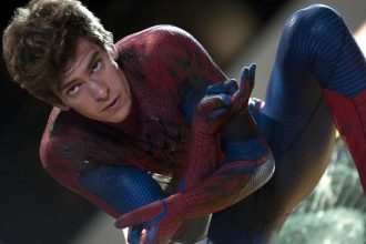 Andrew Garfield como Spider-Man