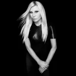 Donatella Versace, al frente de su nueva marca junto a Revolve Group.