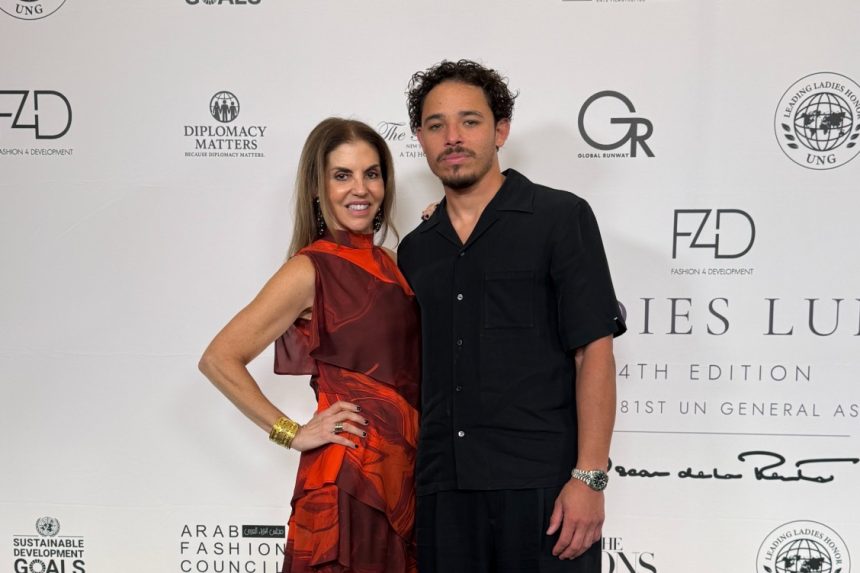 Leila Cobo, codirectora de contenido de Billboard, fue homenajeada por Fashion 4 Development en Nueva York.