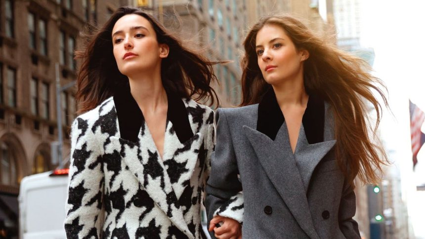 Manuela Falcó Corsini y Olimpia Báez Herrera en su primera portada de FASHION en Nueva York (Foto: Jesús Isnard / Hola!)