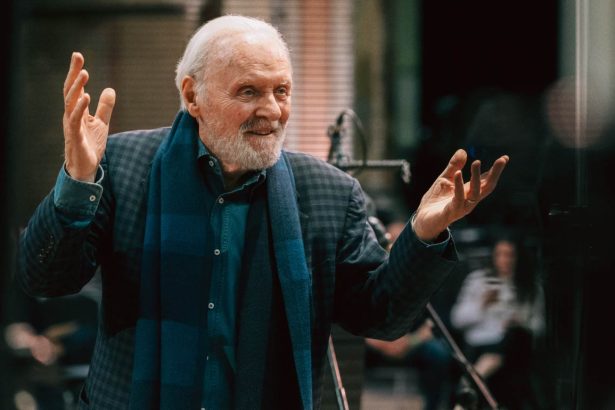 Anthony Hopkins compositor - foto Charlie Gray Rolling Stone