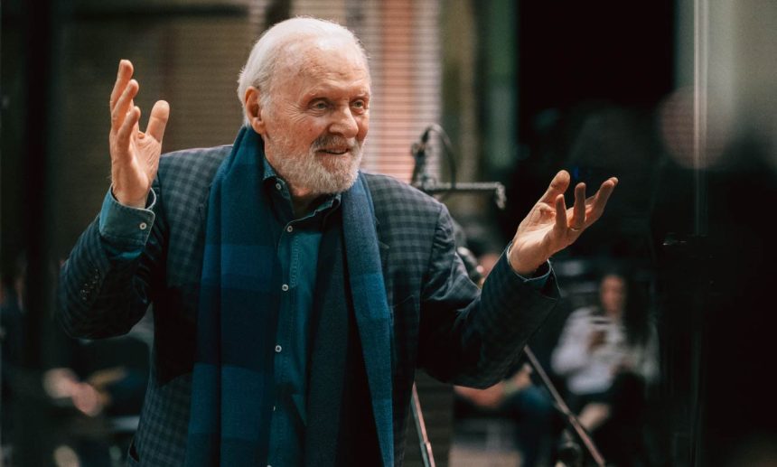 Anthony Hopkins compositor - foto Charlie Gray Rolling Stone