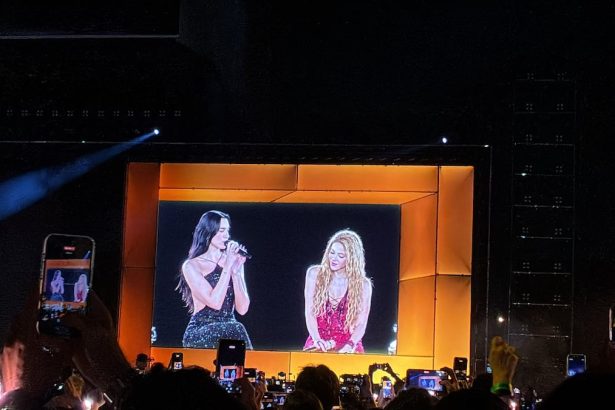 El dueto que paralizó Madrid: Dua Lipa y Shakira unen sus vo