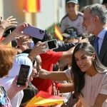 Don Felipe y doña Letizia culminaron en Melilla su desplazamiento a las ciudades
